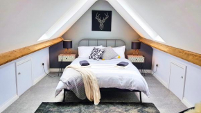 The Louis Armstrong- Modern 3 Bedroom Apartment, super close to the City Centre